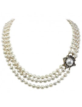 Pearls Romantic Necklace