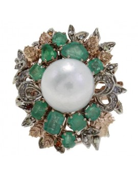 Emerald in bloom Ring